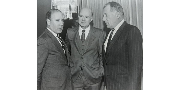 F Lee Bailey