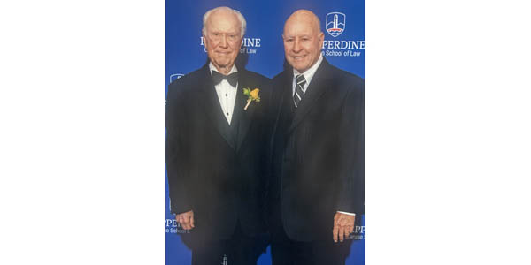 F Lee Bailey